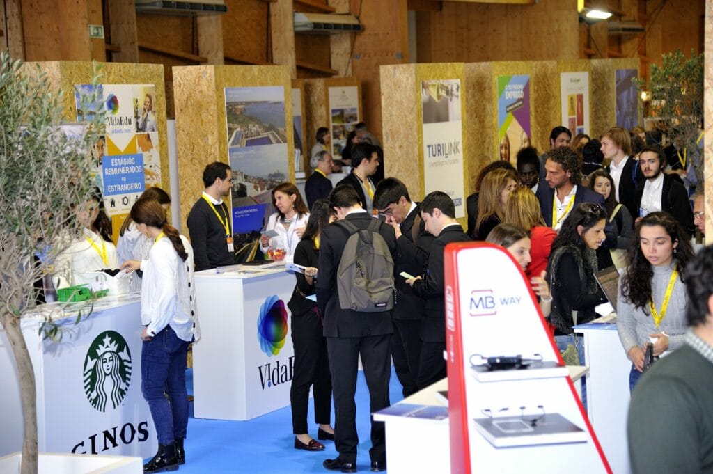 EMPLOYMENT SCHOLARSHIP Algarve 2023 | Participates in the Tourism Forum Employment Fair | Talent Portugal