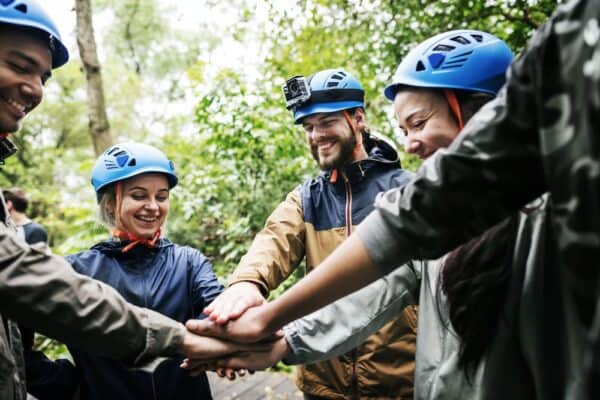 Quais as empresas que organizam eventos de team building?