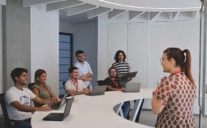 CROSSJOIN Academy: Formação em Engenharia, Cloud e IA | Talent Portugal Blog