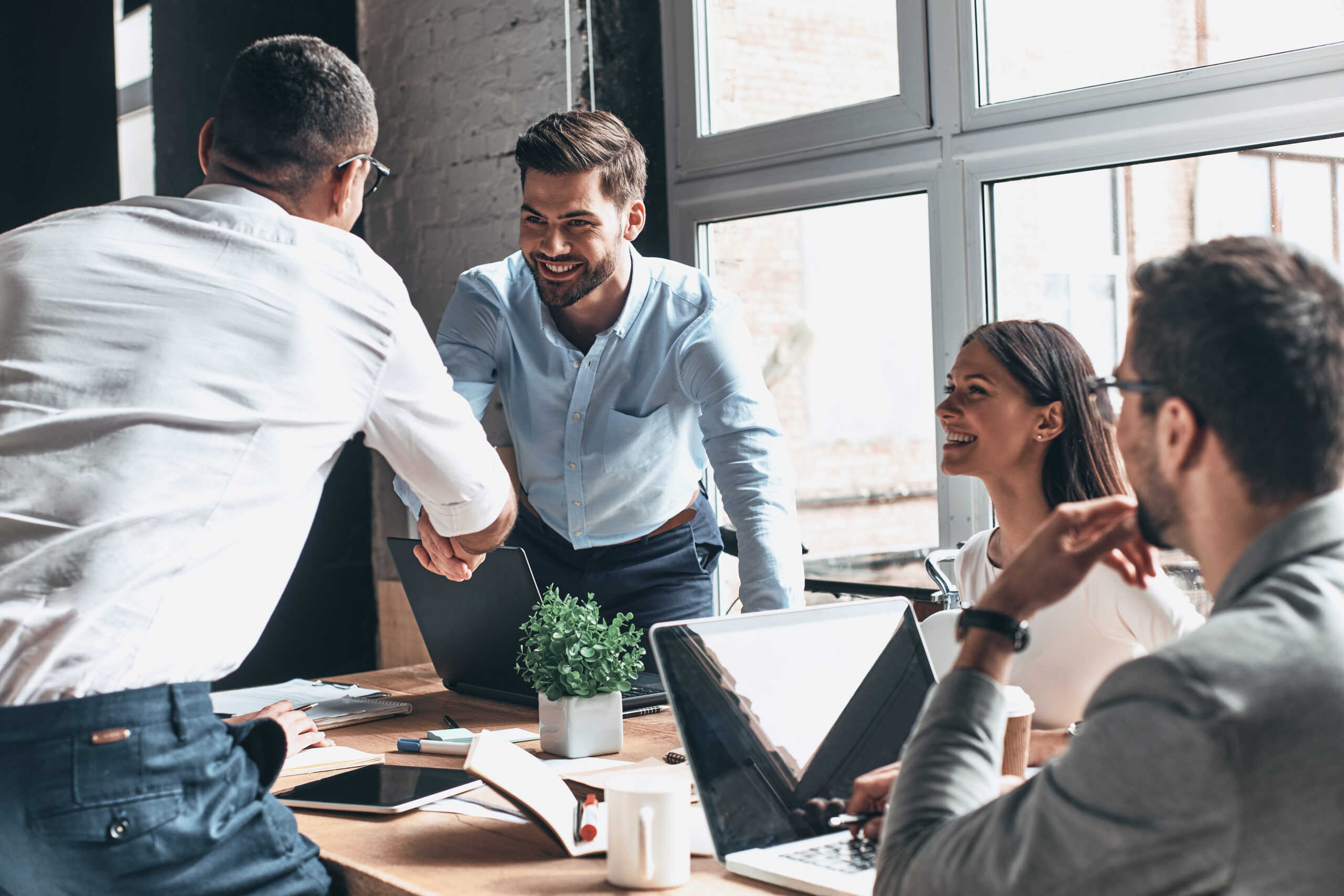 How to compare job offers beyond salary | Talent Portugal Blog
